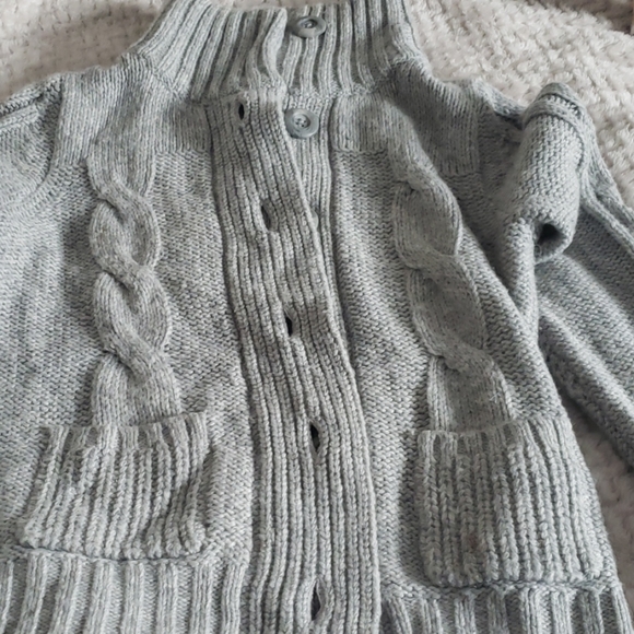 Womens size L sweater - Picture 3 of 5
